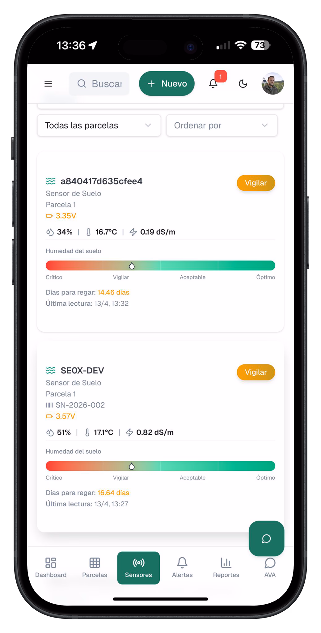 App AgrolabX — dashboard de sensores en móvil
